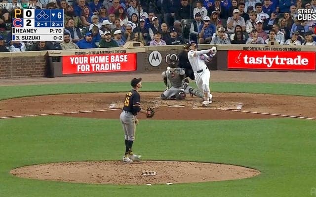 「一体、どこまで上がったんだ？」鈴木誠也、外角高めぶっ叩く167キロ弾丸17号をMLB公式Xも称賛！打った瞬間に球場どよめき「リグレーが震えた」