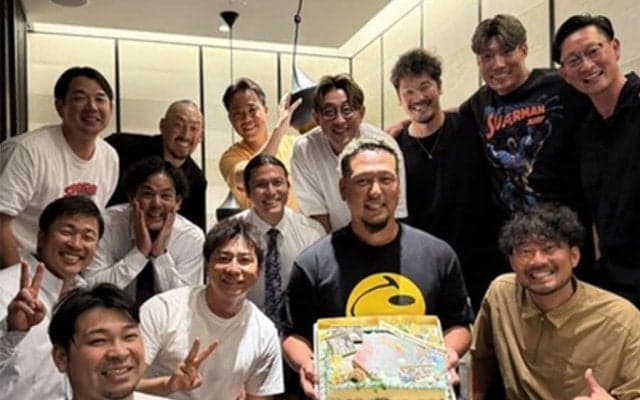 引退中島氏に送られた衝撃の祝福「ブチギレてる」　阪神OBの公開にネット爆笑「ほぼ乱闘」