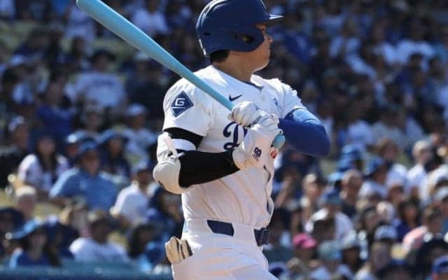 大谷翔平「父の日」バットで3安打“猛打賞”　右へ左へ打ち分け、4打席目は快足飛ばして内野安打
