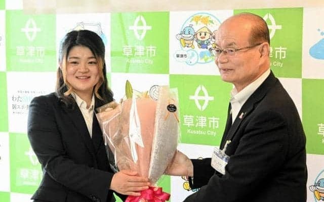 スキーヤー弥永奈々さん、国スポ優勝を報告　草津市