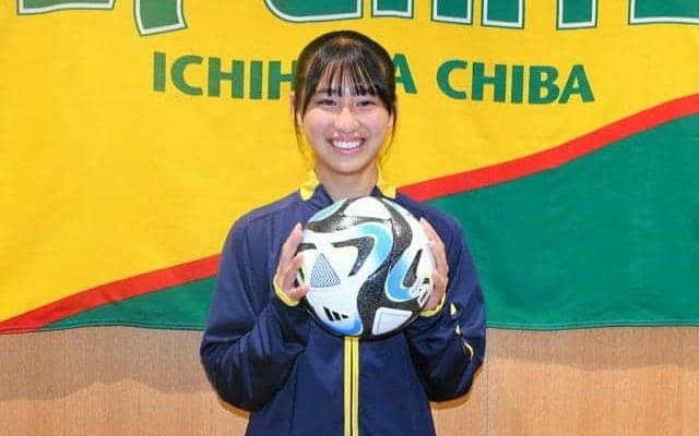 得意のドリブルで女子サッカー国際大会Vに貢献　注目集める16歳