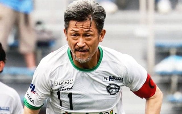 三浦知良は前人未到の領域へ、たったひとりで...　58歳プロ40年目も「いつもと変わらず、元気よく、楽しく、厳しく」