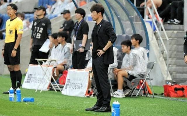 V・長崎が下平監督の契約解除　守備の改善図れず　高木氏が再登板