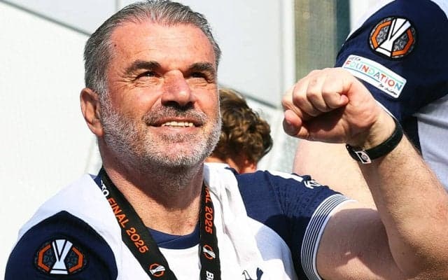 【プレミアリーグ】ポステコグルーよ、いつの日かまた横浜で...　トッテナムの選手もサポーターも皆「ボス」が好きだった