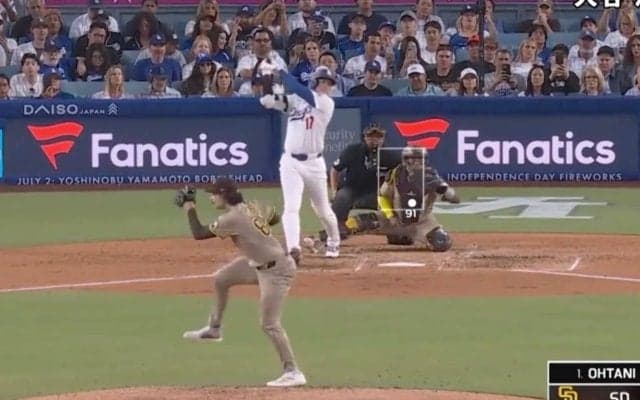 なぜ打った…！？ 大谷翔平、弾丸ヒットで“異変”「めっちゃ驚いてる」「そらビビるw」 相手投手の被打リアクションが話題に「すごい音だ」