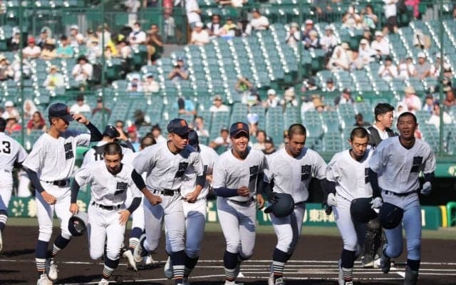 宮崎の組み合わせ決定！連覇狙う宮崎商が初戦で強豪対決！153キロ右腕擁する延岡学園は延岡商と対戦【25年夏高校野球】







