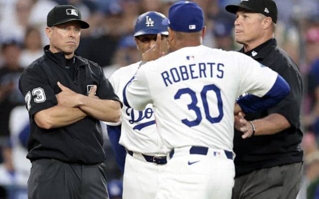 3死球の応酬で“大波乱”　ロバーツ監督を「こんなことで退場させるなんて」因縁の三塁塁審に米記者が不満「実に恥ずべきものだ」