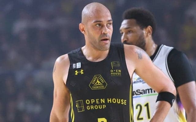 B2愛媛が群馬退団のマイケル・パーカーを獲得…史上初の大記録達成した43歳PF