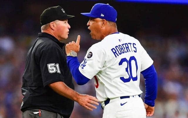 大谷翔平への死球「故意だったと感じる」　怒りのロバーツ監督、2球連続の“危険球”を非難