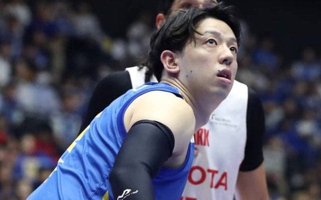 富山が滋賀を退団した宮本一樹と契約「ブースターの熱量に圧倒され、このチームで戦いたいと強く思いました」