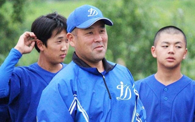 野村克也の薫陶を受けた男が郁文館のコーチとして再出発 「当たり前に挨拶や返事をすることが試合で生きる」