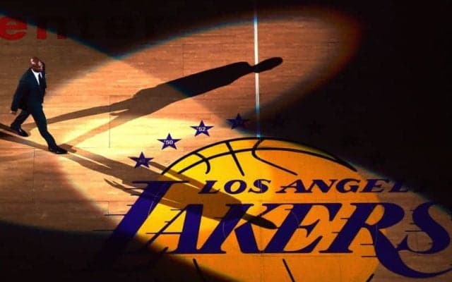 ロサンゼルス・レイカーズ、プロスポーツチーム史上最高額の100億ドルで売却