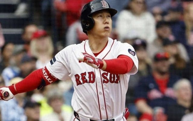 453億円主砲の電撃退団でDHが空席に…レ軍は今季出場ゼロの“投げられない”吉田正尚に白羽の矢？「マサはバットを振れる」