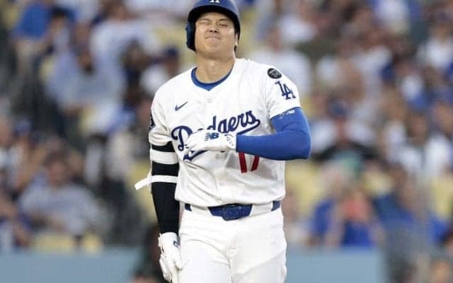 大谷翔平が9回に死球で騒然…“報復”か　直前に乱闘で両軍の指揮官が退場　ドジャースとパドレスの一戦でまたも大波乱