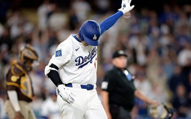 “来なくていい！”大谷翔平、味方を黙らせた紳士的行動　激痛のはずも…笑顔だった意味