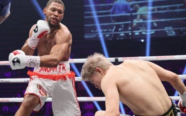 戦慄KO負けの佐々木尽に突き付けられた「現実」　“世界の壁”を示した最強王者ノーマンの言葉「満足している場合ではない」