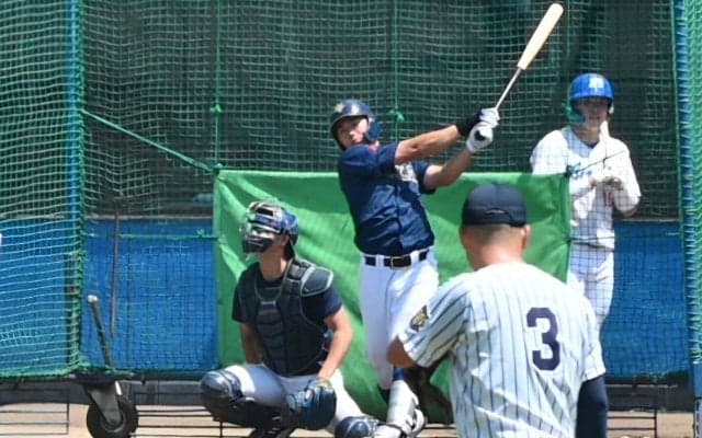 今秋ドラフト1位候補の創価大・立石が柵越え連発！フリーバッティングで別格の打撃を披露！【大学日本代表候補合宿】