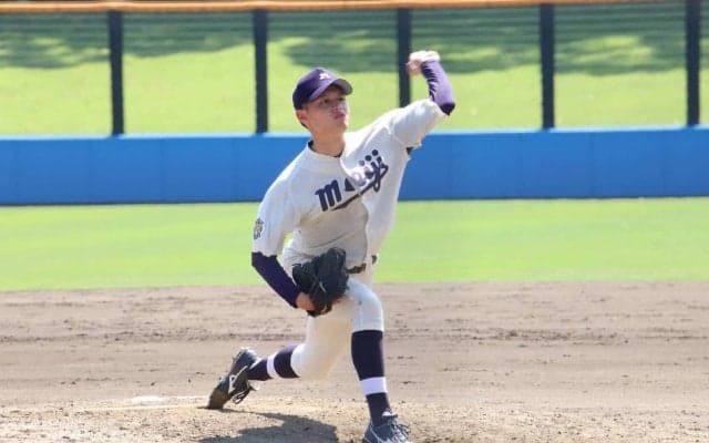 ドラフト上位候補に挙がる明治大の左腕が2回無失点の快投！代表監督も高評価【大学日本代表選考合宿】