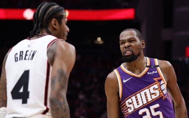 ケビン・デュラント、ロケッツへのトレードが成立…グリーンとブルックスがサンズへ