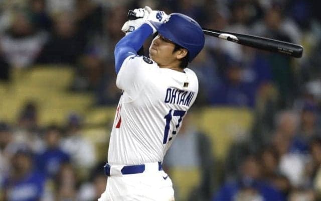 大谷翔平、26号2ラン　日米通算300号にあと「1」　リプレー検証で本塁打　投手として今季2度目の先発は1回無失点2奪三振