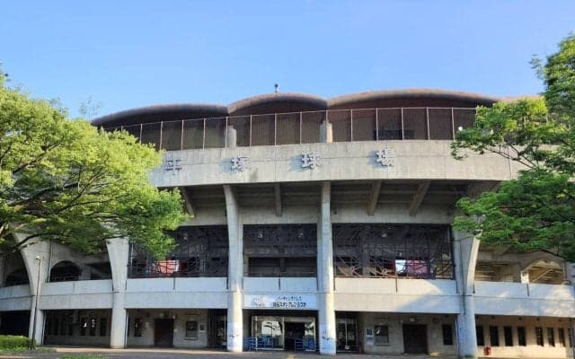 大学日本代表の直前合宿ではDeNA二軍、ヤクルト二軍と対戦！高橋由伸氏も臨時コーチとして2日間参加！