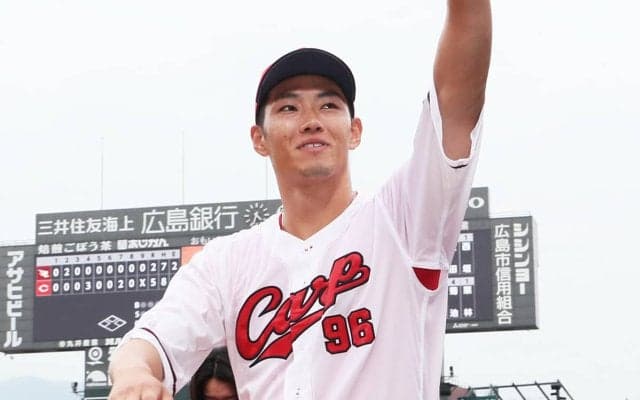 広島・中村奨成、プロ８年目の覚悟 「自分がもう優先される立場にないことはわかっている」