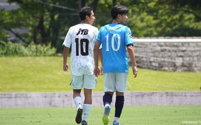 楽しみにしていたマッチアップの実現。佃颯太と山口豪太が繰り広げた親友でライバルの「10番対決」　高円宮杯プレミアリーグEAST 横浜FCユース×昌平高校マッチレビュー