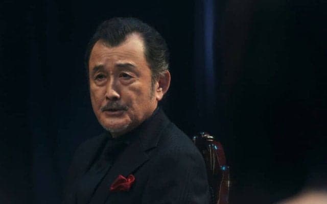 吉田鋼太郎が帝王賞CMで池田エライザと共演…「DIRT IS BRAVE.」 ベートーヴェン「運命」に乗せて競馬の魅力を熱演