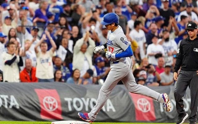 大谷翔平、日米通算300号　好相性“打者天国”で豪快アーチ…ド軍は乱打戦制す