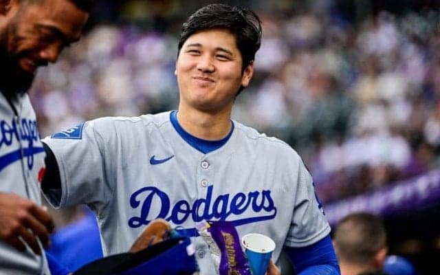 「2日前に投げていた男が…」「唯一無二の存在だ」大谷翔平、2試合連発の27号2ランに米メディアが感嘆 ゴジラらに続く日米通算300本塁打