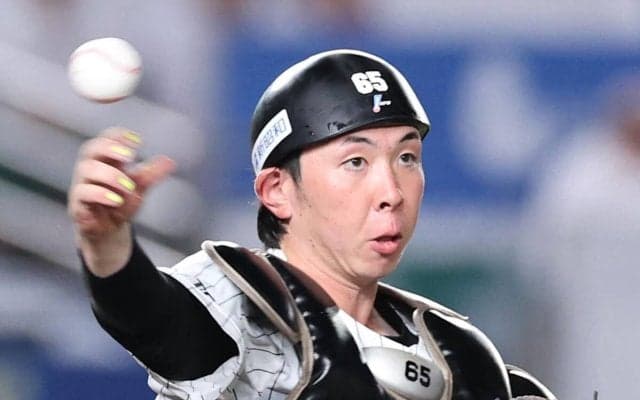 ロッテの19歳「打てるキャッチャー」寺地隆成が語る現状と課題　「一番大事にしているのは試合で感じること」