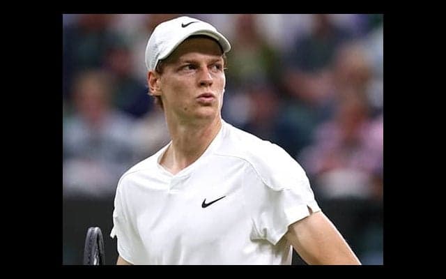  シナー 早期敗退でも世界1位確定 