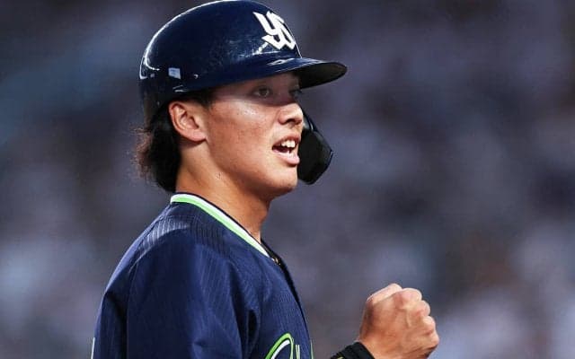 伊藤琉偉はヤクルトの希望の星になれるか 首脳陣もビックリの打撃でレギュラー奪取に名乗り