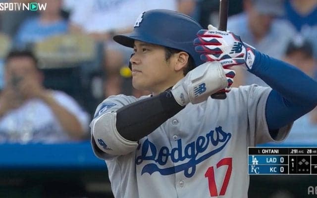 大谷翔平、衝撃29号はまさかの“池ポチャ”？ 130.8mのスプラッシュ・ヒットにファン騒然「噴水ショットか」