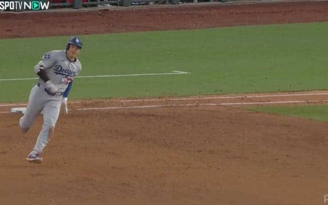 「あの打球で3ベース？」「速すぎw」大谷翔平の激走3ベース→悠々セーフの“衝撃シーン”にファン騒然