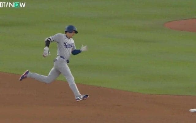 ウソでしょ…？ 大谷翔平の足で“まさかの展開”「エグすぎる」 一気に急加速…とんでもないスピードで“爆速走塁”