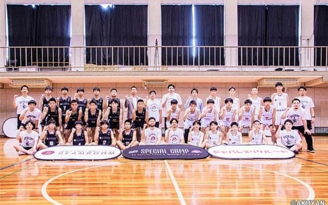 篠山竜青・橋本竜馬が中学生に伝えるトップを目指す道の本質…福大大濠で「88 Basketball」初の本格合宿