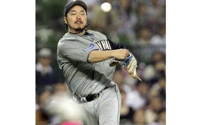 「送球は生まれ持ったセンスではない」　三塁名手実践…リリース感覚磨いた“寝転がりスロー”