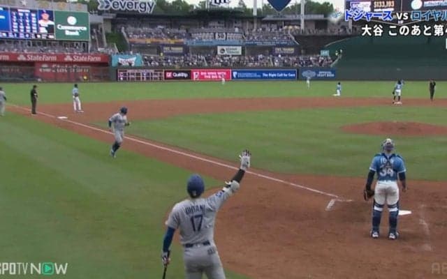 「雰囲気いいね」ドジャース、今日は“いぶし銀”ベテランたちが躍動…大谷翔平、フリーマンも笑顔で祝福 “ハッスルプレー”で負傷に心配の声も