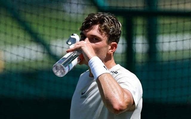 「熱波」で幕開けのウィンブルドン　最高気温32.3度、記録を更新