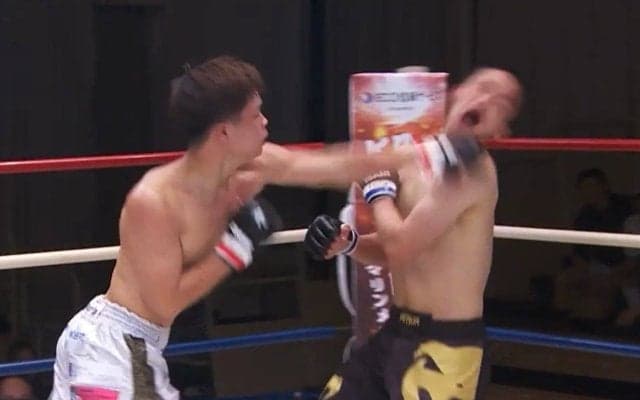 「倒れ方やばい」“戦慄の左”で仰け反って前のめりの衝撃KO 「ぺちゃっと倒れた」驚きの声