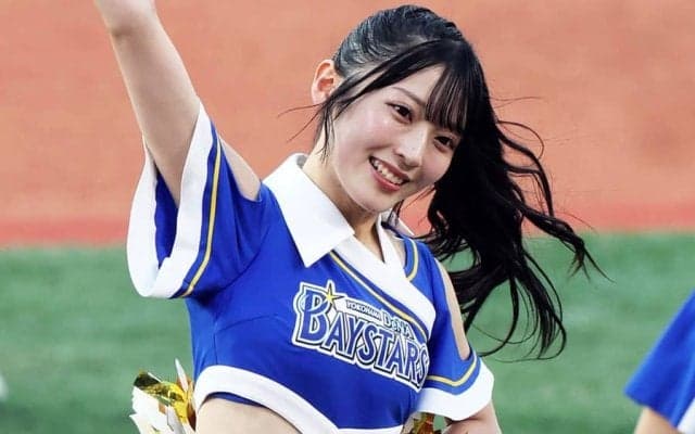 腹筋バキバキ美女に舞い降りた“大役”　推し球団とコラボ決定「可愛くて最高」
