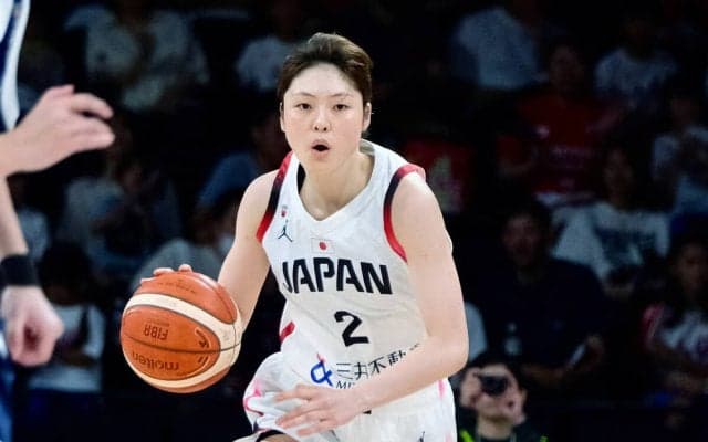 バスケ女子日本代表　ゲインズ新HCが掲げる「オーガナイズド・カオス」「ポジションレス・バスケ」とは