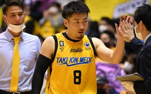 岩手や仙台でプレーした月野雅人が14年の選手生活に終止符…引退後は徳島のACに就任