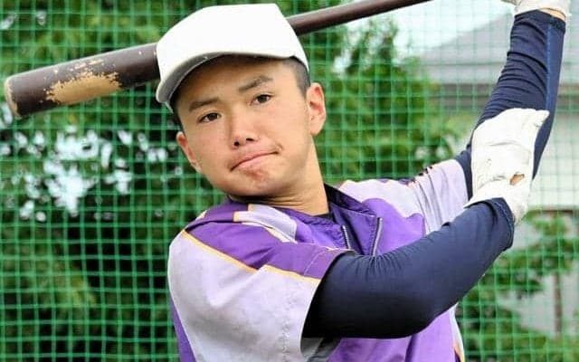 調理科で学ぶ高校球児、仲間にオムライス　野球に料理に持ち味発揮