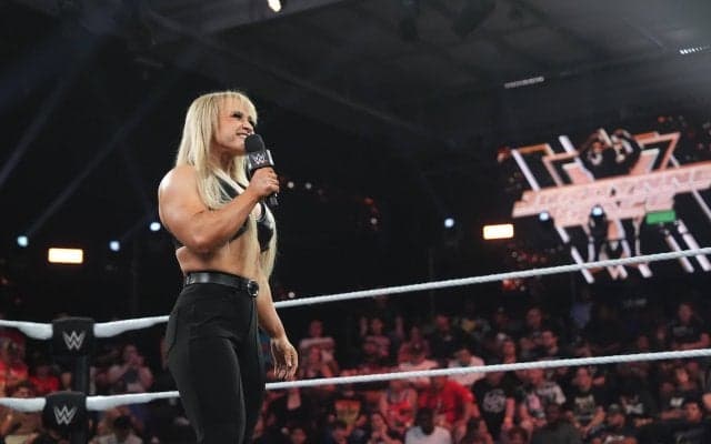 “怪物級”ムキムキ小柄女子レスラー、仕上がりまくりの圧巻肉体美を披露…「服を着てくれ」大胆ウェアにファンツッコミ