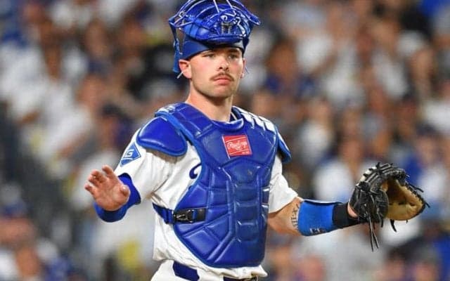 ド軍24歳は「見ていて辛いものだった」期待の捕手に“失望”「スーパースターらしいプレーができているとは言えない」