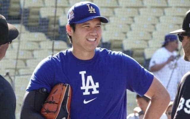 試合前に“待ち伏せ”→大谷翔平から歩み寄り熱い抱擁　念願叶った再会が「ああ泣ける」