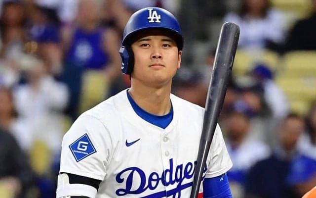 大谷翔平、インスタ“4連投”でカーショーの3000Kを祝福　試合中には拍手＆ハグ…SNSを更新