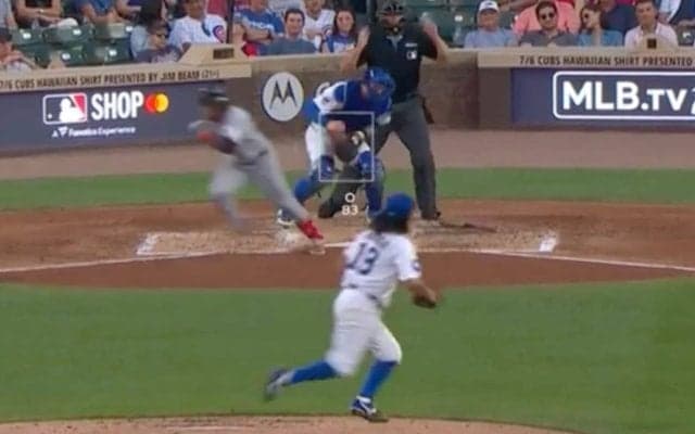 球場騒然！ 今永昇太、神フィールディングで“衝撃の光景”「速っ！」「スゲえ…」 難しい打球に“超反応”→矢のような送球「超ファインプレー」